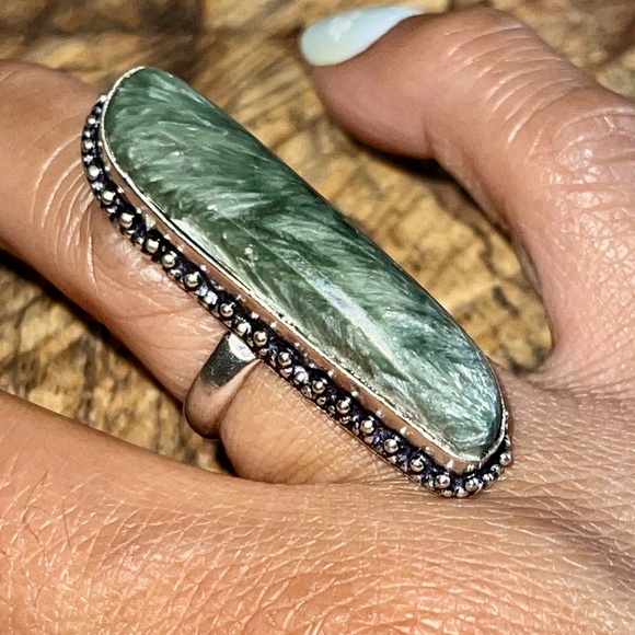 Silver Sage Seraphinite Ring Size 7 1/2 - Picture 5 of 9